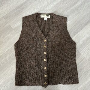 Inis Meain Alpaca V-Neck Sweater Vest